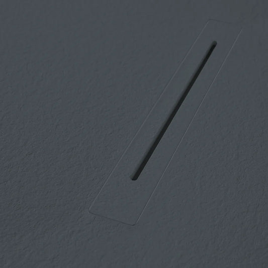 Nahaufnahme des verdeckten Ablaufs Mineralguss Duschwanne in Grau RAL 7015